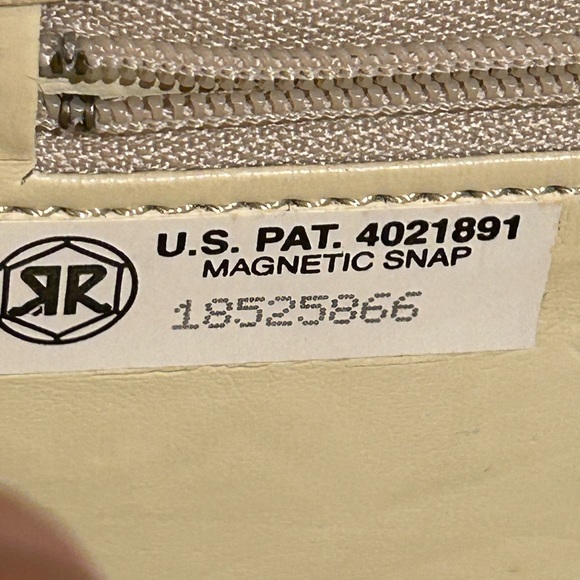 Christian Dior RARE envelope clutch crossbody, ivory leather LIKE NEW! - Picture 14 of 16